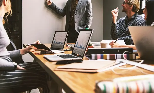 Wie Sie Ihre Vertriebsstrategie für den digitalen Wandel anpassen